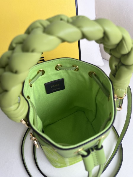 handbags FENDI 038 size:12*18*10cm