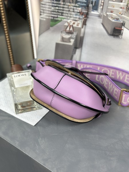  Handbags LOEWE 𝘔𝘪𝘯𝘪 𝘎𝘢𝘵𝘦 size:15*12.5*9cm