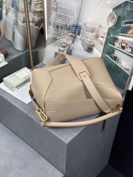  Handbags LOEWE 𝘗𝘶𝘻𝘻𝘭𝘦 𝘌𝘥𝘨𝘦  size:29-19.5-14 cm