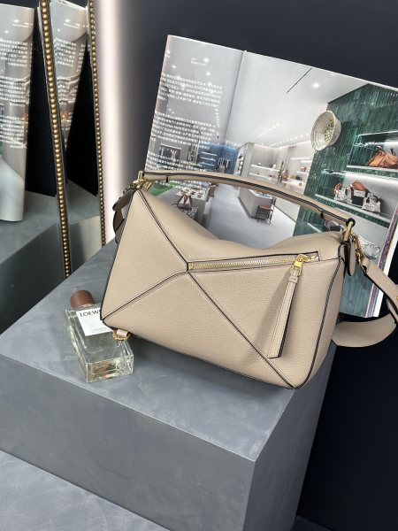  Handbags LOEWE Puzzle size:29x18x14 cm