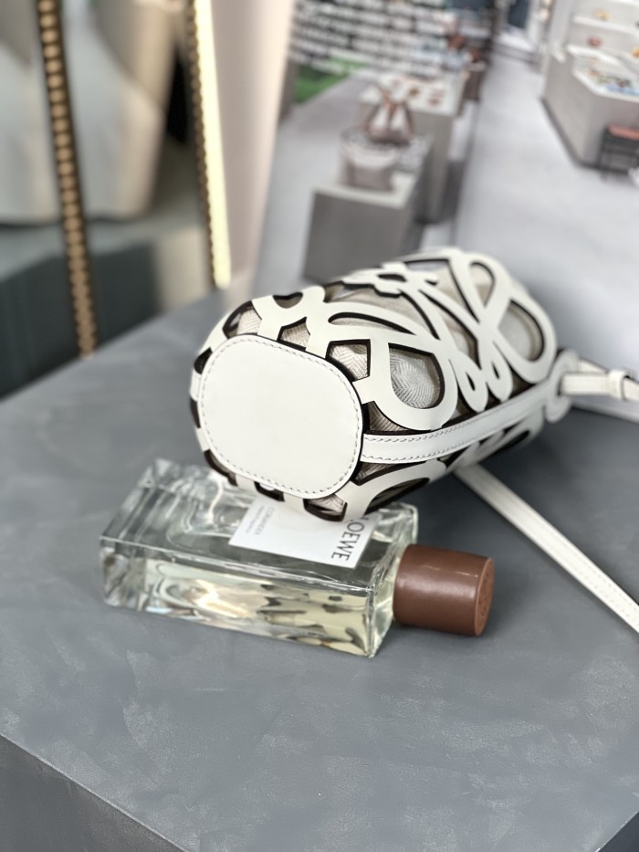  Handbags LOEWE 𝗔𝗻𝗮𝗴𝗿𝗮𝗺 size:21-12-7 cm