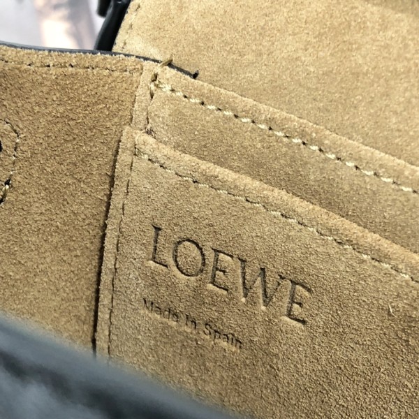  Handbags LOEWE 𝘔𝘪𝘯𝘪 𝘎𝘢𝘵𝘦 size:15*12.5*9cm