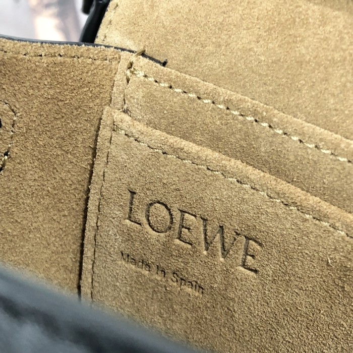  Handbags LOEWE 𝘔𝘪𝘯𝘪 𝘎𝘢𝘵𝘦 size:15*12.5*9cm