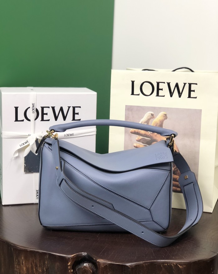  Handbags LOEWE Ykk size:29x18x12 cm