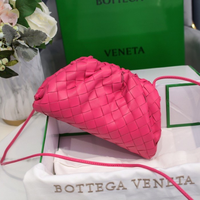 handbags Bottega Veneta The pouch size:23*13*8
