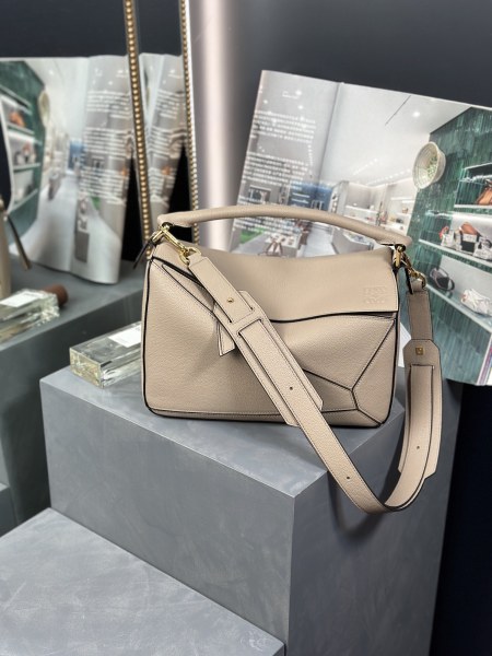  Handbags LOEWE Puzzle size:29x18x14 cm