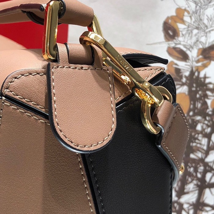  Handbags LOEWE Ykk size:29x18x12 cm