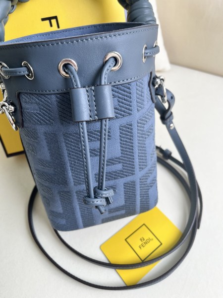 handbags FENDI 038 size:12*18*10cm