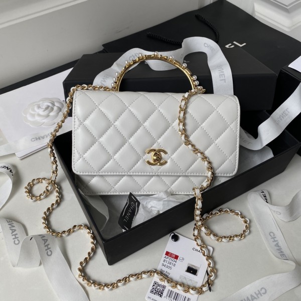  Handbags Chanel AP3504  size:19 cm
