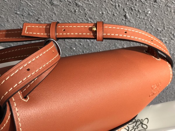  Handbags LOEWE zp  size:20*19*11.5 cm