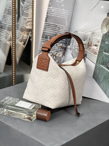  Handbags LOEWE 𝐂𝐮𝐛𝐢   size:21-12-17 cm