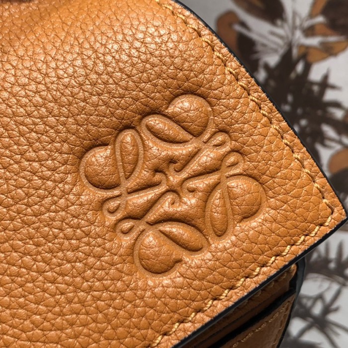  Handbags LOEWE Ykk size:29x18x12 cm