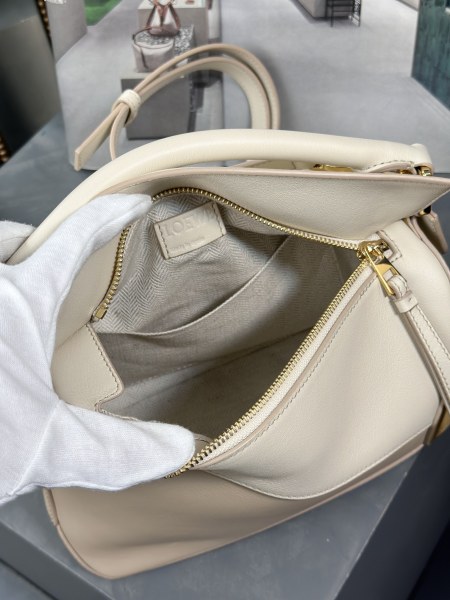  Handbags LOEWE 𝙋𝙪𝙯𝙯𝙡𝙚 𝙀𝙙𝙜𝙚 size:24-10.5-16 cm