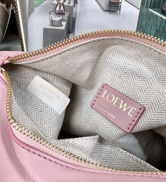 Handbags LOEWE Cubi size:21-17-13 cm