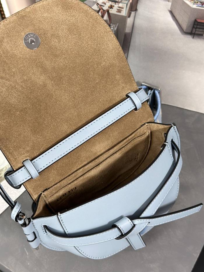  Handbags LOEWE 𝘔𝘪𝘯𝘪 𝘎𝘢𝘵𝘦 size:15*12.5*9cm