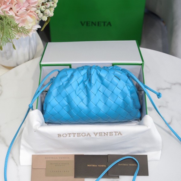 handbags Bottega Veneta The pouch size:23*13*8