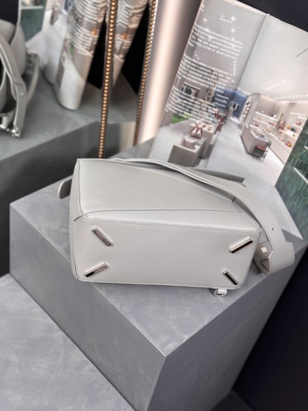  Handbags LOEWE Puzzle size:29x18x14 cm