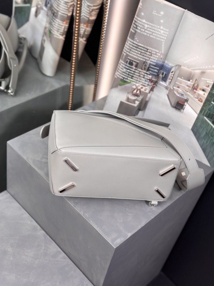  Handbags LOEWE Puzzle size:29x18x14 cm