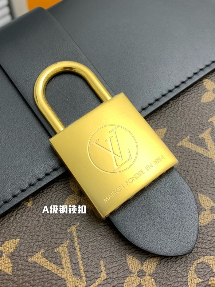 LOUIS VUITTON Locky Monogram BB Noir M44141 size:20*7.5*16 cm