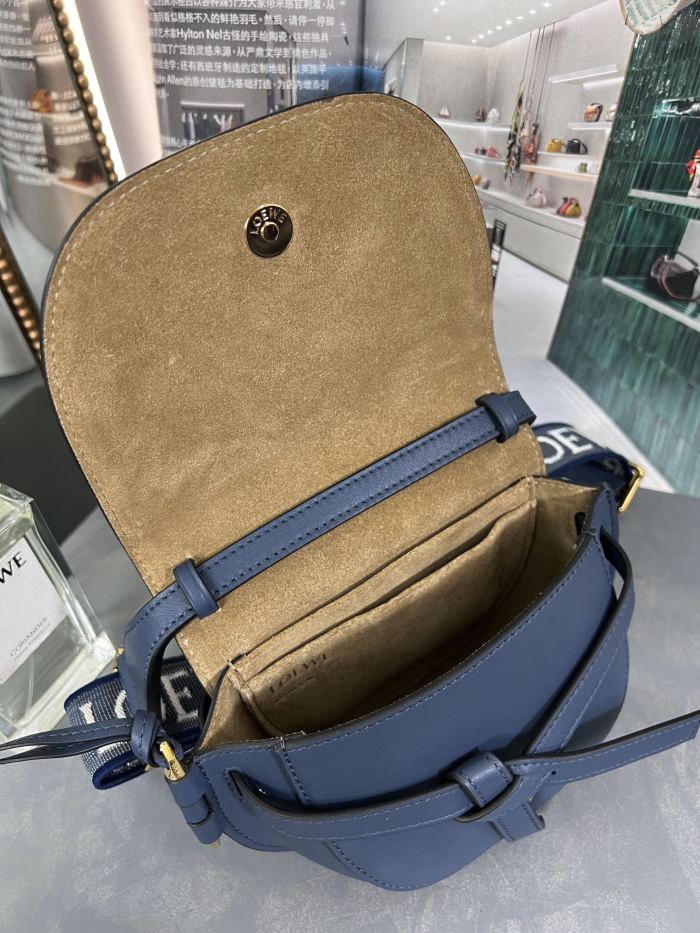  Handbags LOEWE 𝘔𝘪𝘯𝘪 𝘎𝘢𝘵𝘦 size:15*12.5*9cm