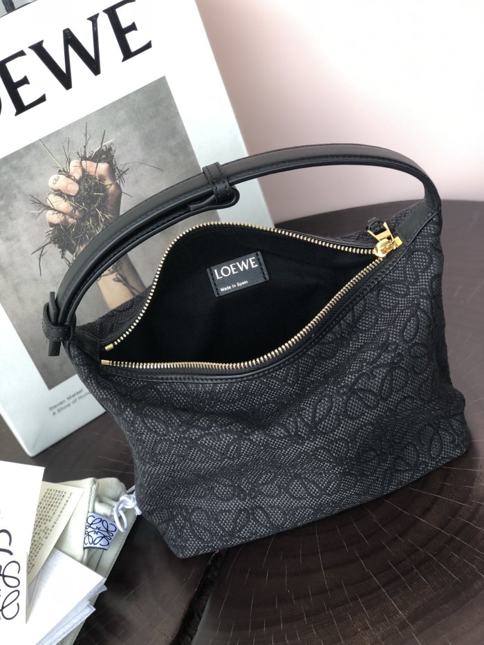  Handbags LOEWE 𝐂𝐮𝐛𝐢   size:21-12-17 cm
