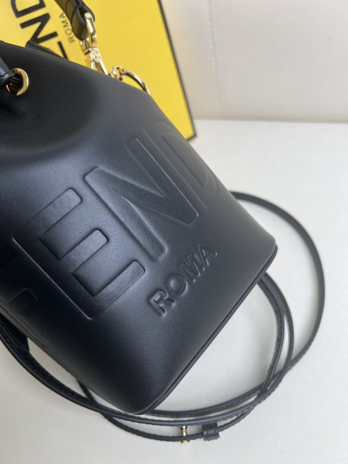 handbags FENDI 226 size:12*18*10cm