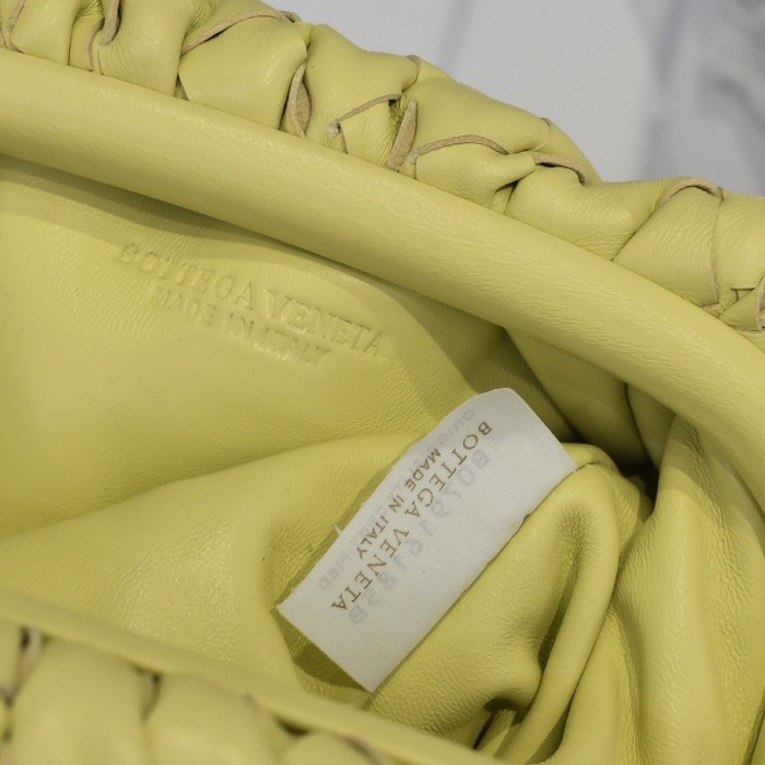 handbags Bottega Veneta The pouch size:23*13*8