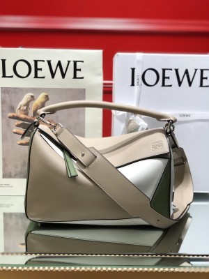  Handbags LOEWE Ykk size:29x18x12 cm