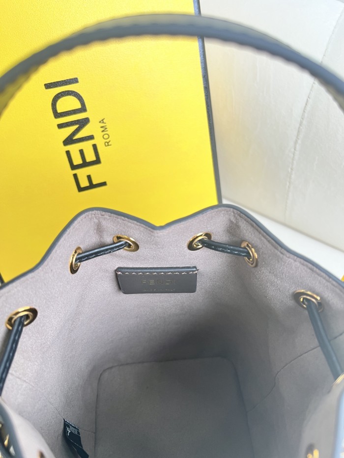 handbags FENDI 226 size:12*18*10cm