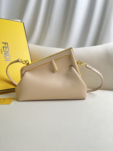 handbags FENDI 8BP129-ABVE-F0E65 size 26*9.5*18 cm