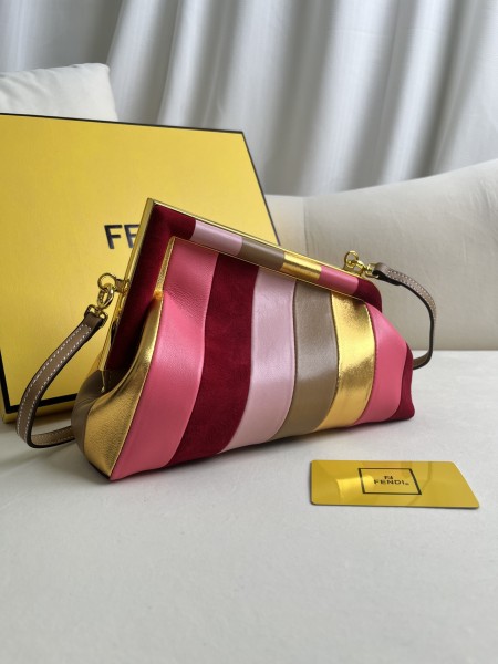 handbags FENDI 129 size:26*18*9.5cm