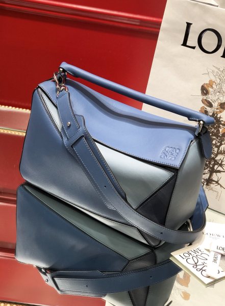  Handbags LOEWE Ykk size:29x18x12 cm