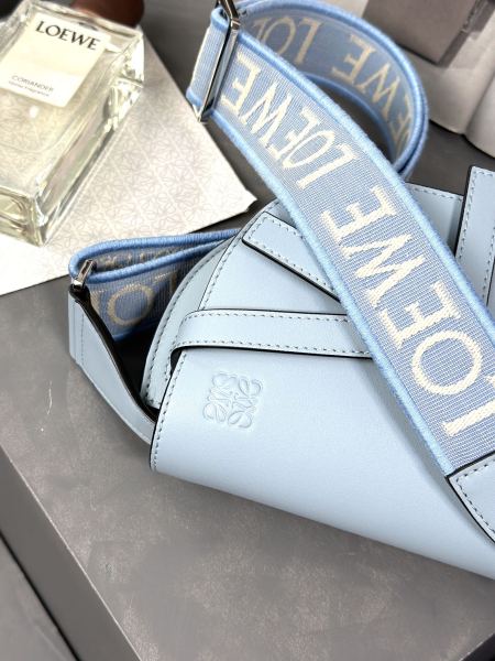  Handbags LOEWE 𝘔𝘪𝘯𝘪 𝘎𝘢𝘵𝘦 size:15*12.5*9cm