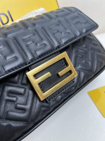 handbags FENDI 8BR793 size:24*14.5*7cm