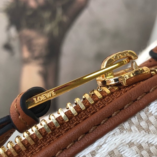  Handbags LOEWE 𝐂𝐮𝐛𝐢   size:21-12-12.5 cm