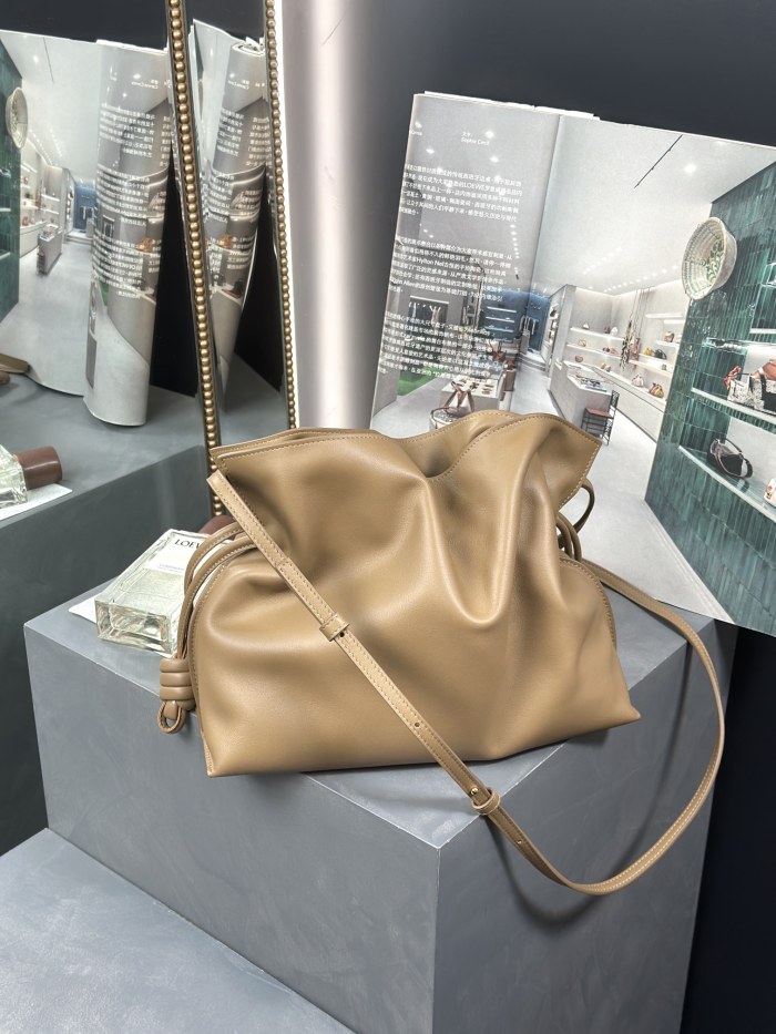  Handbags LOEWE flamenco clutch size:30-24.5-10.5 cm