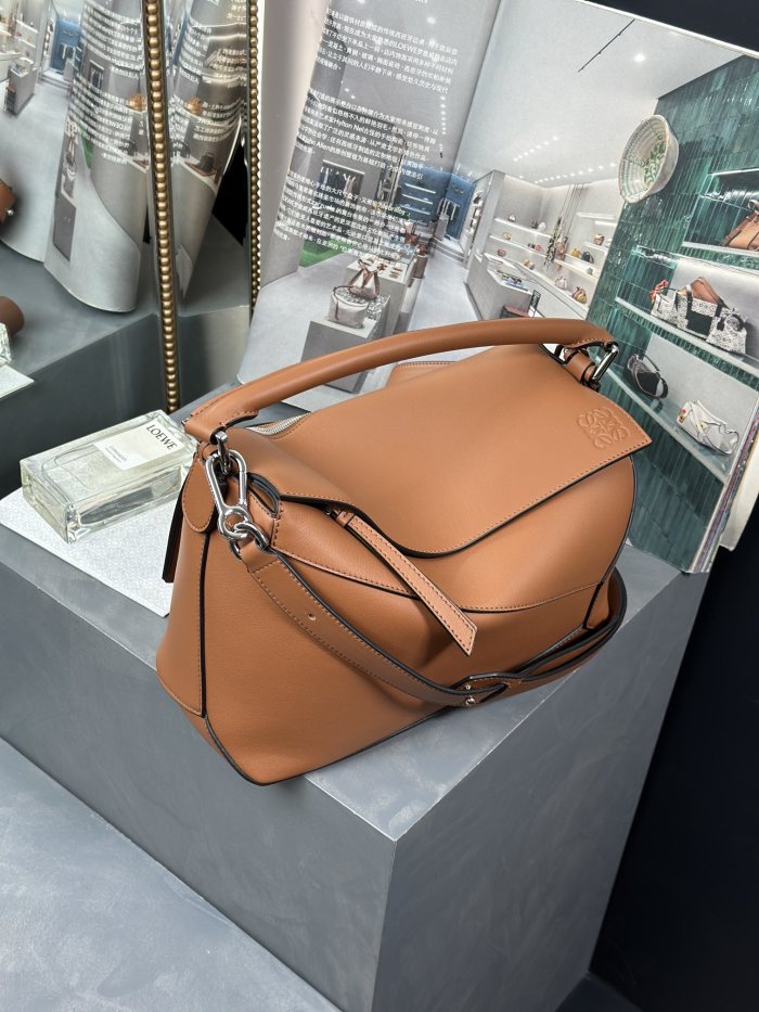  Handbags LOEWE 𝘗𝘶𝘻𝘻𝘭𝘦 𝘌𝘥𝘨𝘦  size:29-19.5-14 cm
