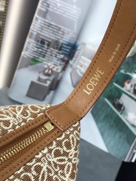  Handbags LOEWE 𝐂𝐮𝐛𝐢   size:21-12-17 cm