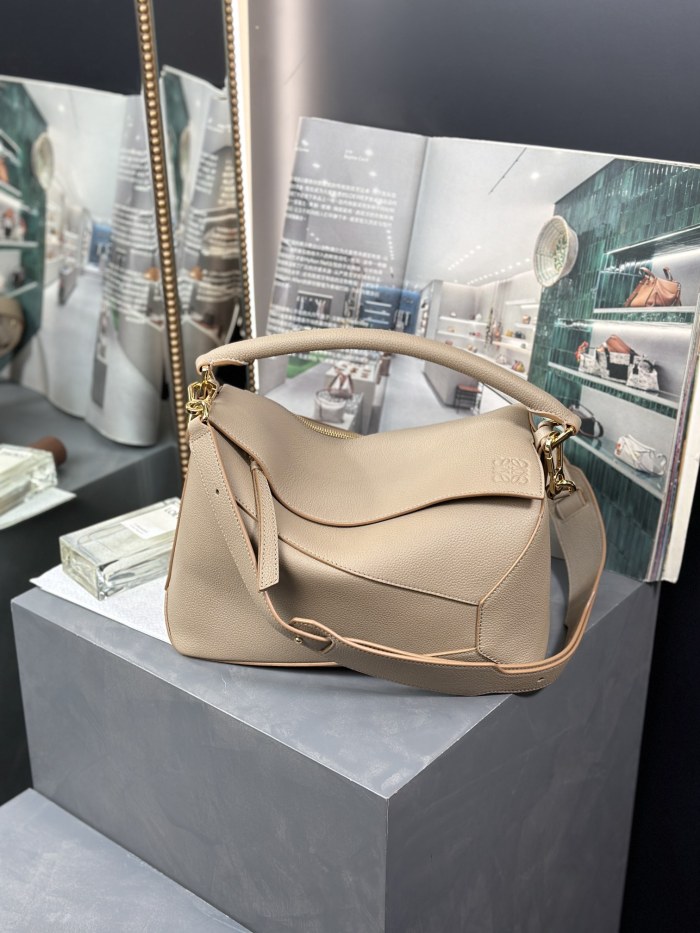  Handbags LOEWE 𝘗𝘶𝘻𝘻𝘭𝘦 𝘌𝘥𝘨𝘦  size:29-19.5-14 cm