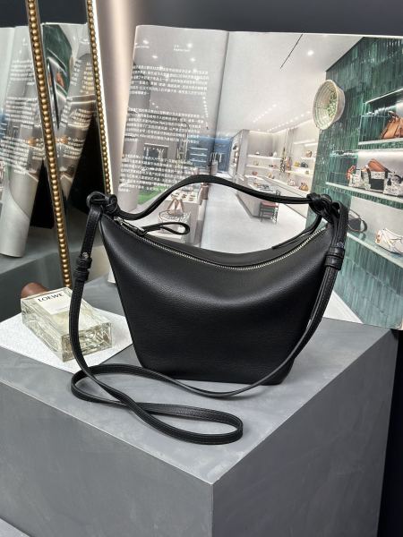  Handbags LOEWE 𝗛𝗮𝗺𝗺𝗼𝗰𝗸 𝗵𝗼𝗯𝗼 size:28-17-9.5 cm