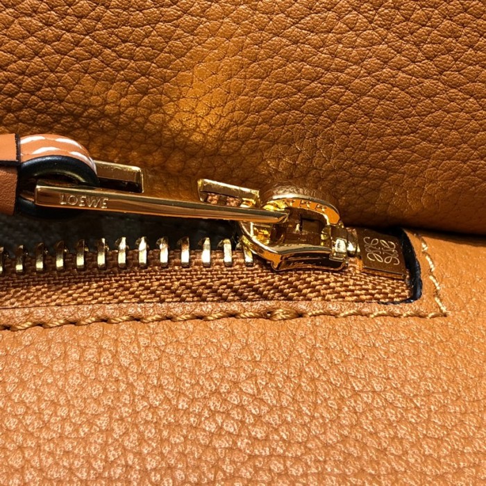  Handbags LOEWE Ykk size:29x18x12 cm