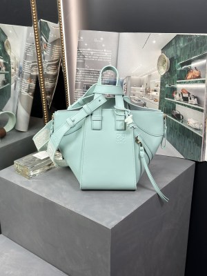  Handbags LOEWE 𝗛𝗮𝗺𝗺𝗼𝗰𝗸 size:20.8-19.5-14.4 cm