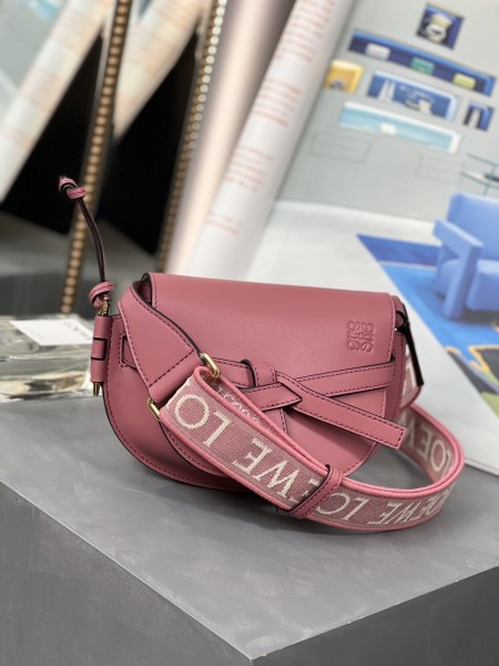  Handbags LOEWE 𝘔𝘪𝘯𝘪 𝘎𝘢𝘵𝘦 size:15*12.5*9cm