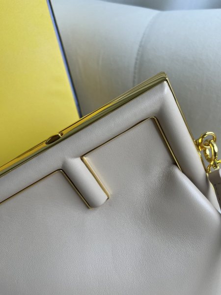 handbags FENDI 8BP129-ABVE-F0E65 size 26*9.5*18 cm