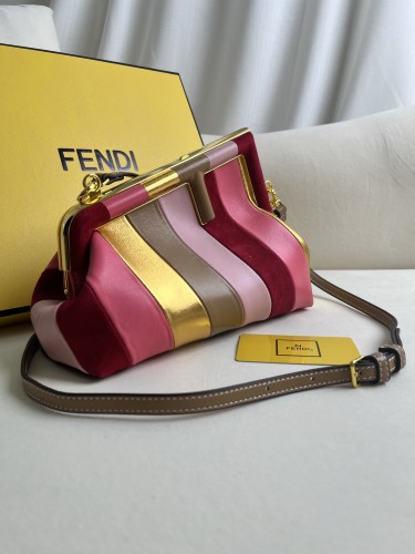 handbags FENDI 129 size:26*18*9.5cm