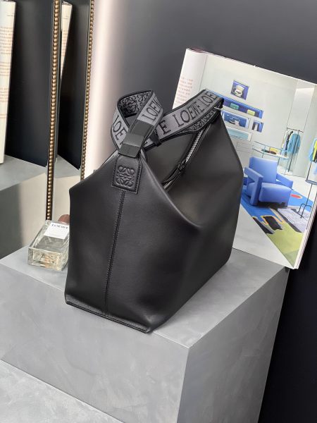  Handbags LOEWE 𝐂𝐮𝐛𝐢   size:43-13.5-29 cm