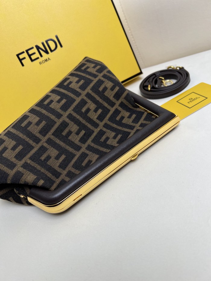 handbags FENDI 8BP229 sie:18*26*9.5cm