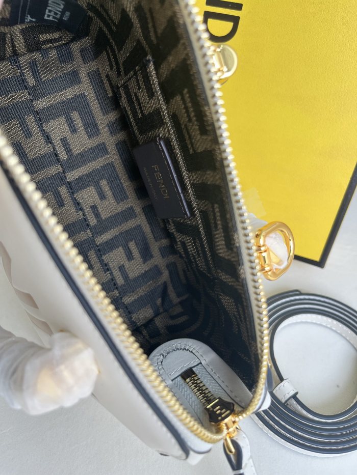 handbags FENDI 8BS067 size:20.5*12*9cm