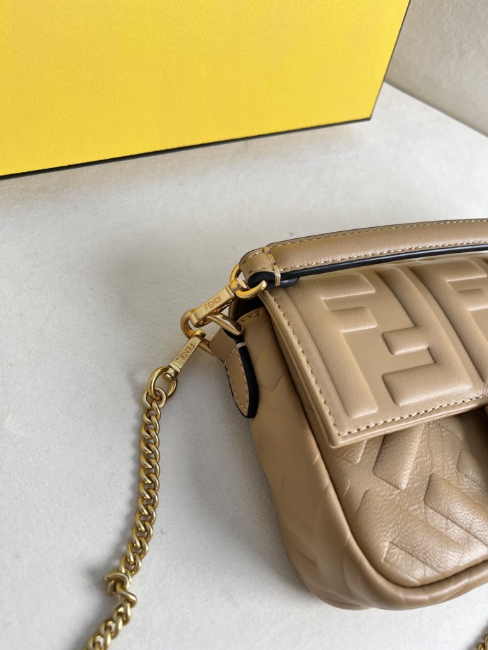 handbags FENDI 212 size:19*11.5*4cm