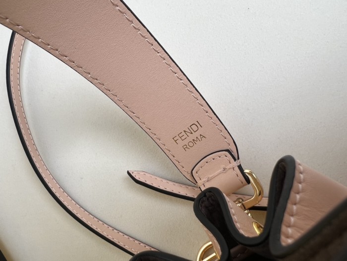 handbags FENDI 226 size:12*18*10cm